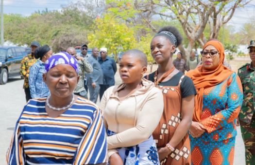 Tanzania President elections :तंजानिया राष्ट्रपति चुनाव हिंसक विरोध प्रदर्शन के बीच जीतीं सामिया सुलुहू हसन , जबरदस्त जीत हासिल की