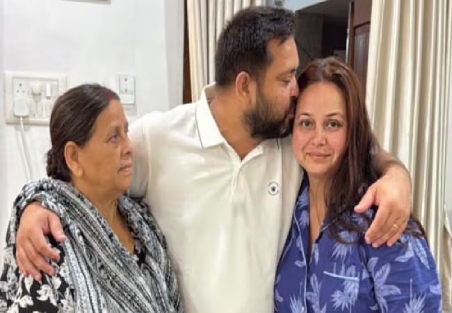 पहले भाई अब बहन से भी टूटा तेजस्वी यादव का रिश्ता , निशाने पर ‘जयचंद’ संजय