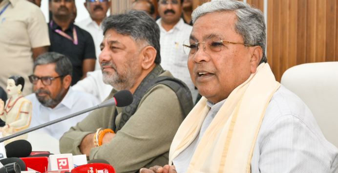 कर्नाटक में सुलझा कुर्सी का किस्सा: डीके शिवकुमार बोले-सीएम अगले कुछ दिनों में भी लंच या डिनर के लिए मेरे घर आएंगे