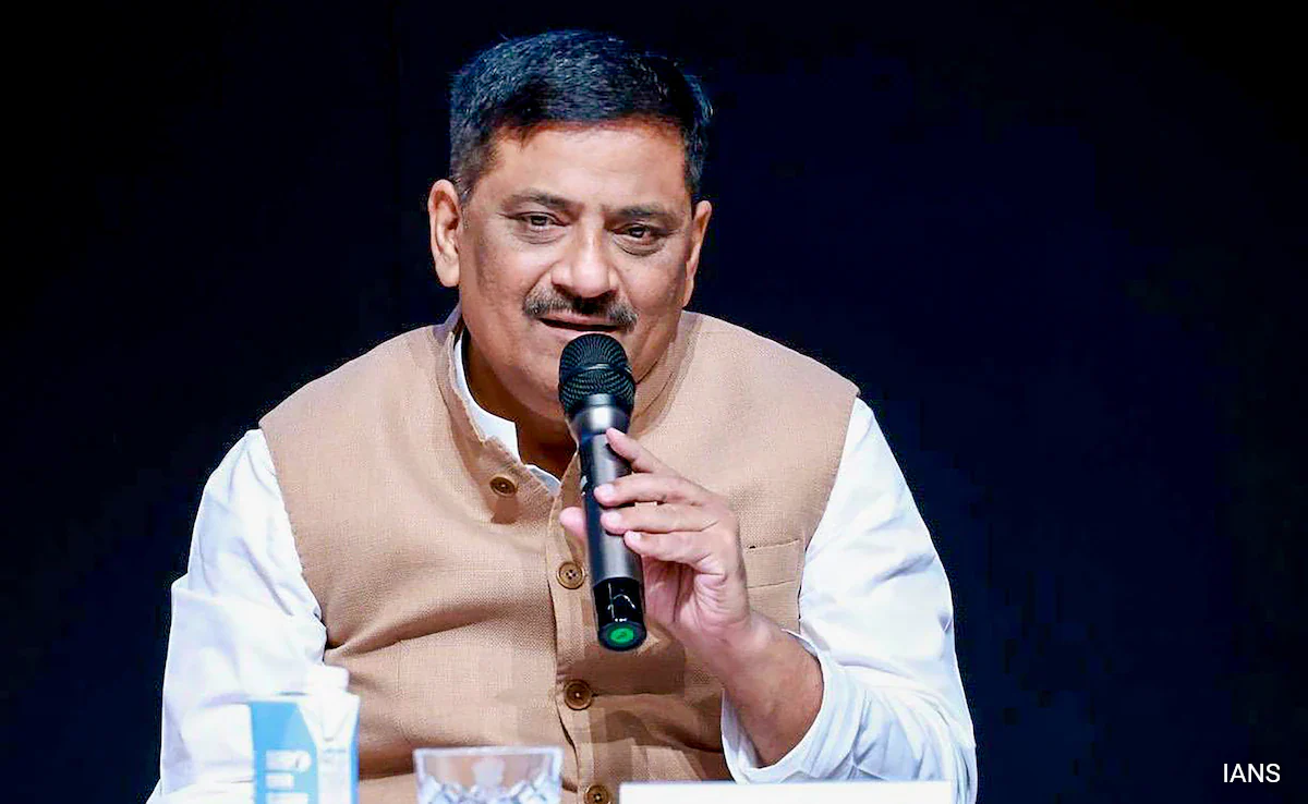 एक तरफ विनाश था दूसरी तरफ विकास, यह है सीएम नीतीश कुमार का सुशासन- संजय झा