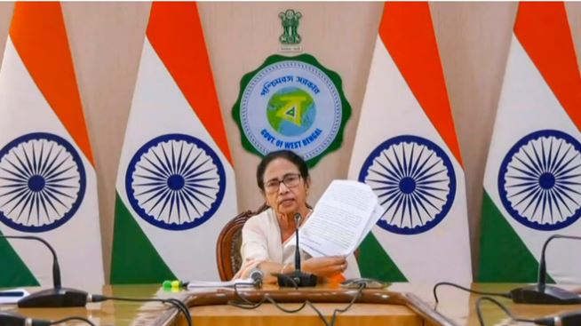SIR की समीक्षा को लेकर बैठक करेगी TMC, ममता बनर्जी ने चुनाव आयोग को लिखा पत्र