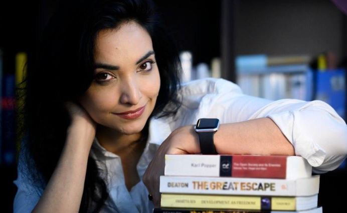 चुनावी नतीजों पर पुष्पम प्रिया ने उठाए सवाल, कहा-BJP उम्मीदवार के काउंटिंग एजेंट हतप्रभ थे कि जहां से कभी वोट नहीं आया वहां वोट कैसे आ रहा?