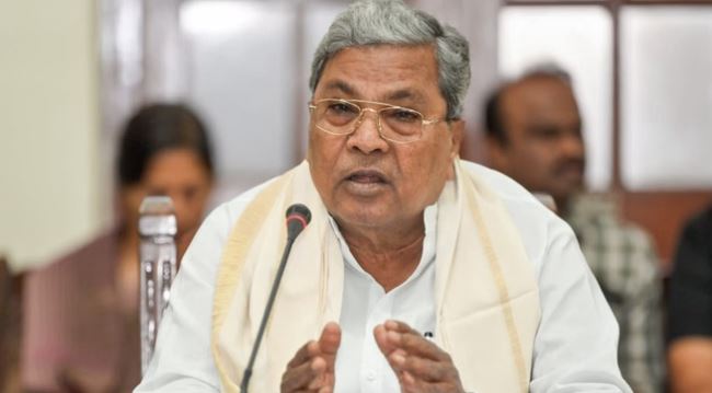 कर्नाटक में सीएम पद को लेकर बवाल: सिद्धारमैया बोले-हाईकमान के फैसले का करेंगे पालन