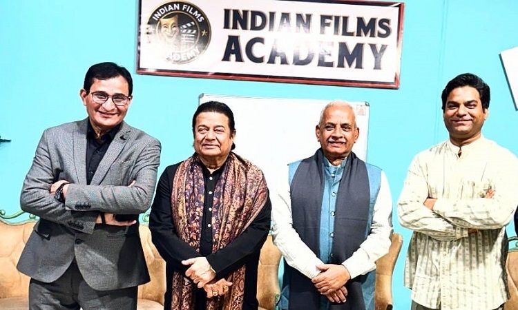 इंडियन फिल्म एकेडमी के कार्यक्रम में शामिल हुए भजन सम्राट अनूप जलोटा और राज्य सूचना आयुक्त