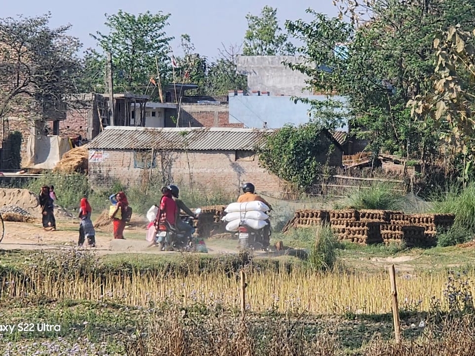 सीमावर्ती गांवों में चीनी की तस्करी तेज, नेपाल भेजी जा रही खेप