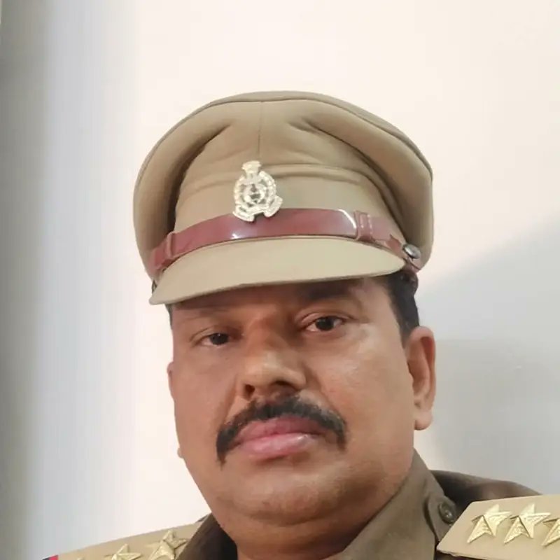 Orai News : कुठौंद थाना प्रभारी अरुण कुमार रॉय ने सर्विस पिस्टल से की आत्महत्या , महिला कांस्टेबल मीनाक्षी शर्मा पर हत्या का मुकदमा दर्ज