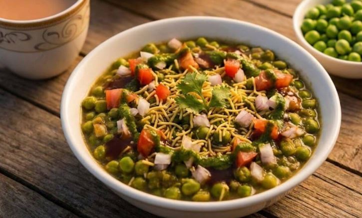 Hare Matar Ki Chaat : सर्दियों की शाम में उठाएं चटपटे स्वाद का मजा , ऐसे तैयार करें  हरी मटर की चाट