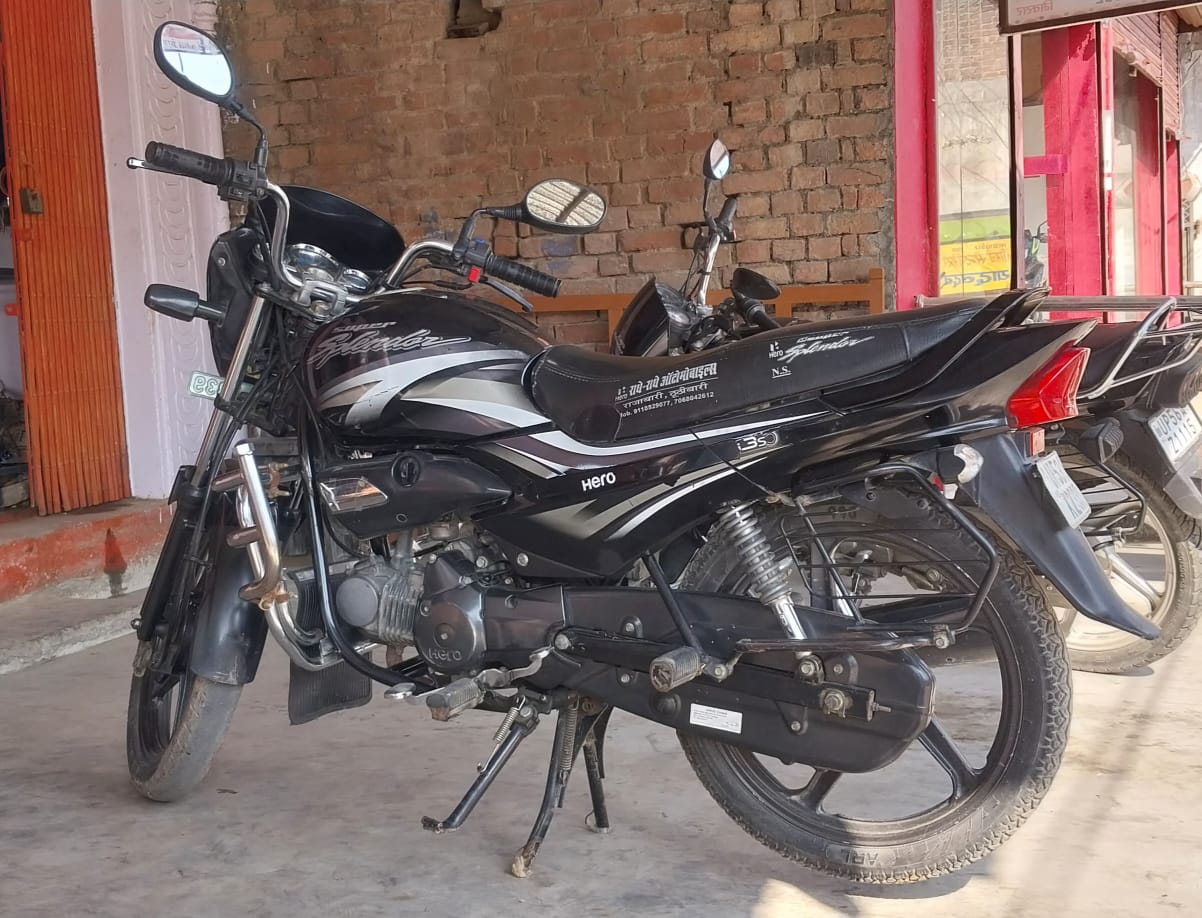 नौतनवा में बेखौफ चोरों का आतंक, पूर्व भाजपा नगर अध्यक्ष की बाइक चोरी