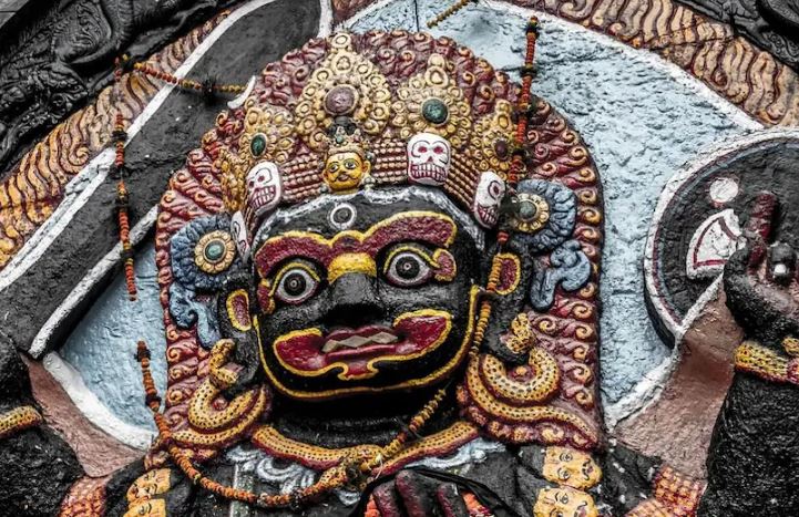 Kalashtami Remedies : साल की अंतिम कालाष्टमी पर करें ये उपाय, शत्रुओं से मुक्ति और धन संबंधी समस्याओं का होता है निवारण