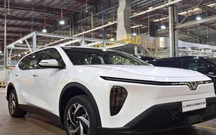 VinFast Limo Green MPV :  फ़रवरी 2026 में लान्च होगी विनफ़ास्ट की 7- सीटर MPV “लिमो ग्रीन”, जानिए पावर और कीमत