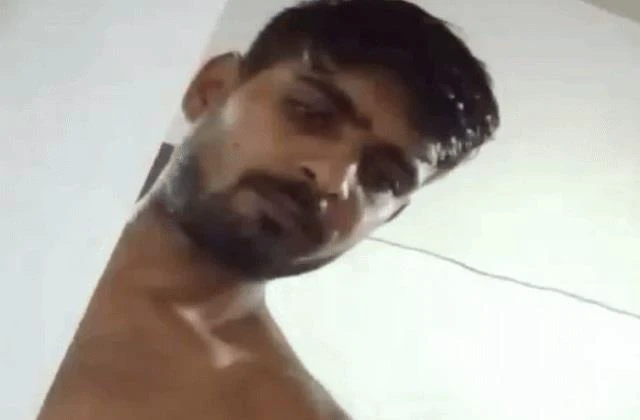 Porn Star बनने की सनक में पति ने पत्नी का अश्लील वीडियो किया वायरल, 13 मिनट की रिकॉर्डिंग कर रिश्तेदारों को भेजी