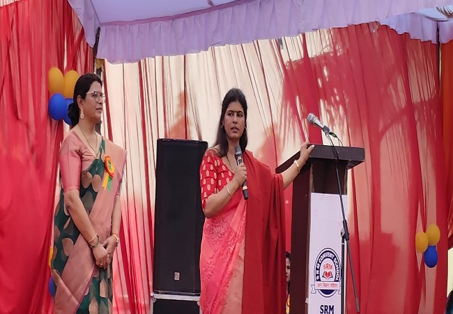 बच्चों में संस्कार डालना अभिभावक का काम, उसके बाद स्कूल में गुरु उन्हें तराशते हैं : स्वाती सिंह