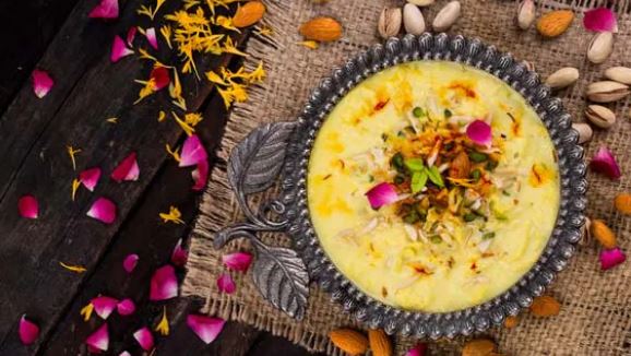 Sweet potato rabri : सर्दियों की खास मिठाई शकरकंद रबड़ी, ऊर्जा और फाइबर से भरपूर