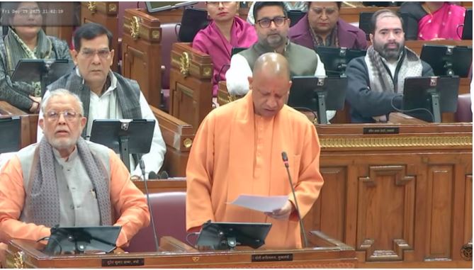 UP Legislature Winter Session 2025 : सीएम योगी, बोले- सरकार वंदे मातरम सहित हर मुद्दे पर चर्चा को तैयार
