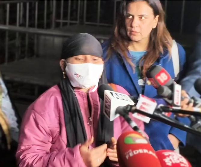 उन्नाव दुष्कर्म मामले की पीड़िता को सोनिया गांधी ने दिया आश्वासन, बोलीं-बेटा आप परेशान मत हो, हम आपको न्याय दिलाएंगे