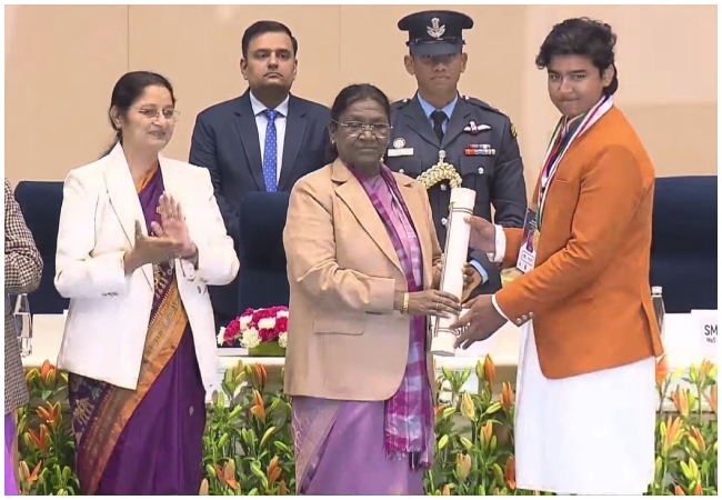 वैभव सूर्यवंशी को राष्ट्रपति मुर्मू ने प्रधानमंत्री राष्ट्रीय बाल पुरस्कार से किया सम्मानित