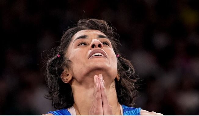 Wrestler Vinesh Phogat : स्टार पहलवान विनेश फोगाट ने संन्यास का फैसला लिया वापस, कुश्ती के मैदान में करेंगी वापसी 