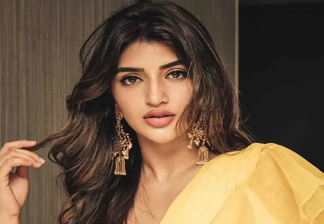 AI से बनी फर्जी फोटो देख भड़की एक्ट्रेस श्रीलीला , बोली 'मैं हाथ जोड़कर सभी ....'