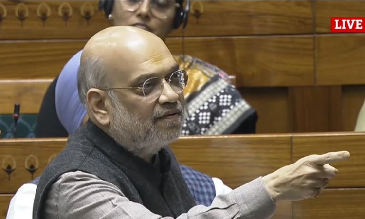 वोट चोरी का इतिहास कांग्रेस ने लिखा, अमित शाह ने संसद में बताए तीन प्रकरण, विपक्ष ने किया हंगामा