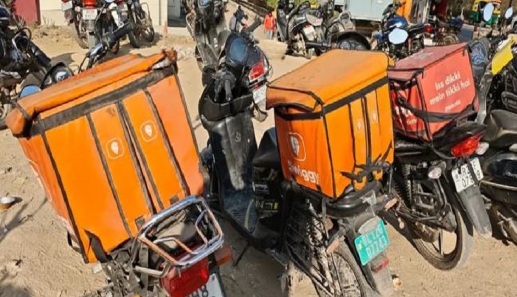 Gig Workers Strike: नए साल के जश्न से पहले गिग वर्कर्स की हड़ताल, फीका हो सकता है जश्न