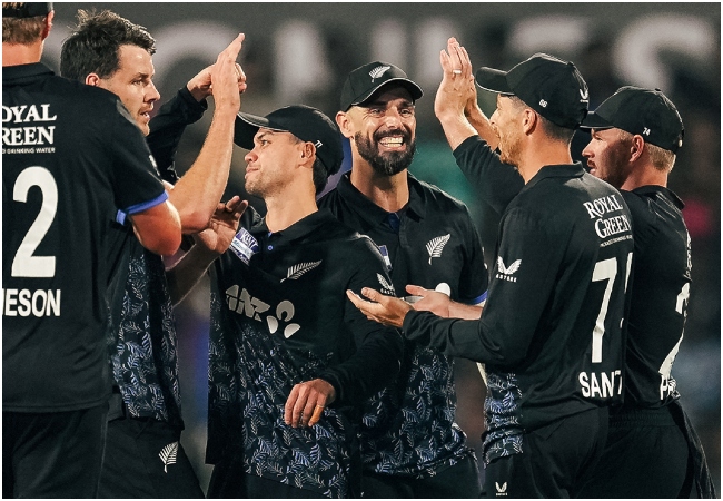 न्यूजीलैंड को टी20 वर्ल्ड कप से पहले बड़ा झटका, स्टार खिलाड़ी टूर्नामेंट से हुआ बाहर