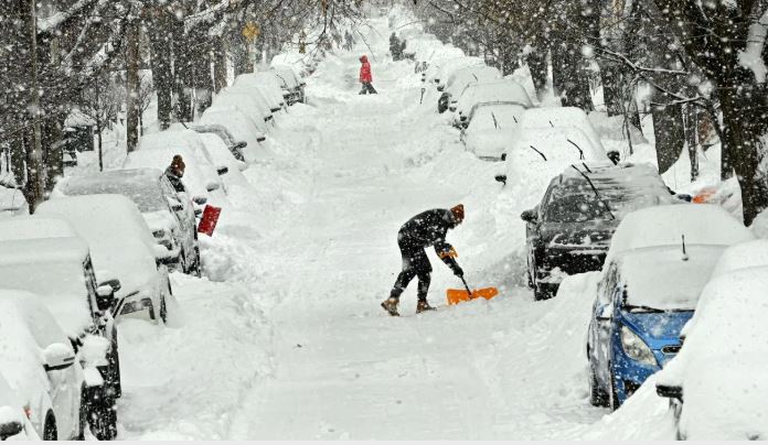 America snowstorm : अमेरिका में शक्तिशाली बर्फीले तूफान ने मचाई तबाही, बिजली गुल, फ्लाइटे रद्द,अब तक 29 लोगों की मौत