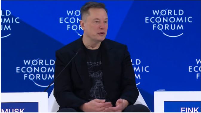 अगले 5 सालों में संपूर्ण मानव जाति से ज्यादा बुद्धिमान होगा AI, दावोस सम्मेलन में एलन मस्क की बड़ी भविष्यवाणी