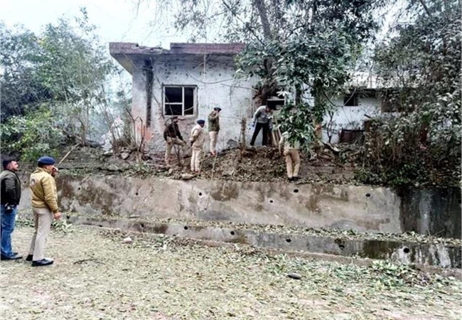 Himachal Pradesh Blast: सोलन ज़िले में नालागढ़ पुलिस स्टेशन के पास ज़ोरदार धमाका, कई इमारतों के शीशे टूटे