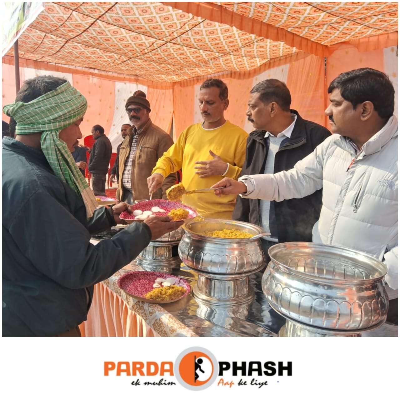 मकर संक्रांति पर नौतनवा में ‘समरसता खिचड़ी सहभोज’,गांधी चौक व अटल चौक पर उमड़ा जनसैलाब