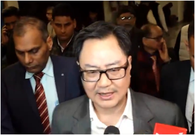 केंद्रीय मंत्री रिजिजू ने UGC विवाद पर दी प्रतिक्रिया, बोले- हम सिर्फ़ एक मुद्दे पर बात क्यों करें