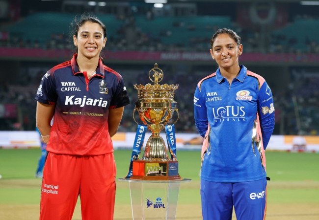 MI vs RCB Preview : मुंबई इंडियंस आज हारी तो प्लेऑफ से लगभग बाहर, आरसीबी के खिलाफ चाहिए बड़ी जीत