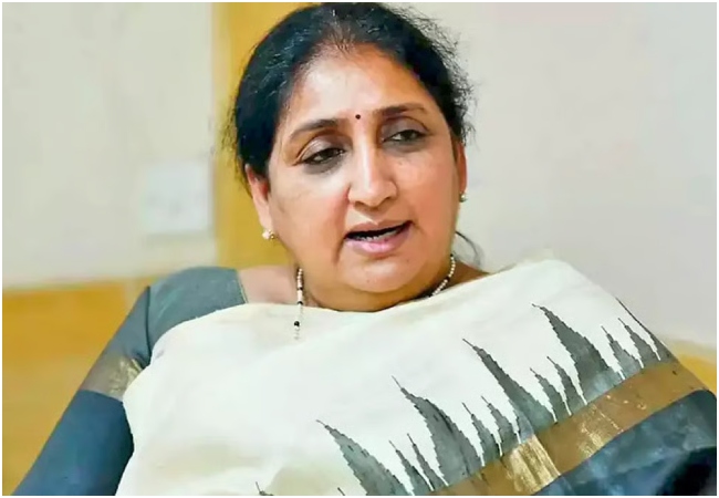 सुनेत्रा पवार शाम 5 बजे लेंगी डिप्टी सीएम पद की शपथ, ये दो मंत्रालयों की संभालेंगी जिम्मेदारी
