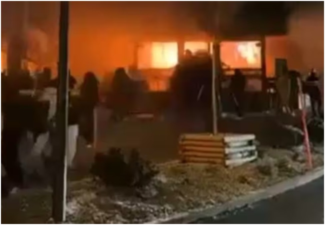 Switzerland Blast : स्विट्जरलैंड के बार बम ब्लास्ट में कई लोगों के मारे जाने की खबर, नए साल के जश्न के बीच धमाका