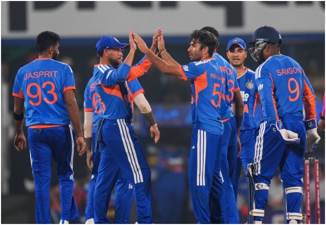 T20I Rankings Update : वर्ल्ड कप से पहले भारतीय खिलाड़ियों का टी20 रैंकिंग में हर तरफ दबदबा, देखें- लेटेस्ट अपडेट