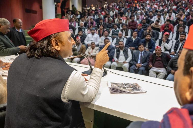 BJP सरकार के भ्रष्टाचार से हर वर्ग है त्रस्त, यूरिया खाद से लेकर धान खरीद तक में कालाबाजारी: अखिलेश यादव