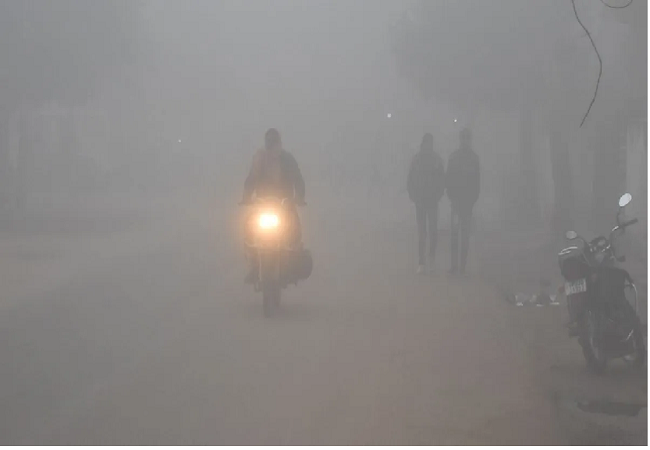 Weather Update : यूपी में नए साल से बदलेगा मौसम का मिजाज, कोहरे से मिलेगी राहत, बारिश के भी आसार