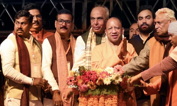 ‘सिद्धार्थनगर महोत्सव’ का सीएम योगी ने किया शुभारंभ, कहा-हमारे लिए कोई वोट बैंक नहीं बल्कि हर व्यक्ति एक परिवार का हिस्सा है