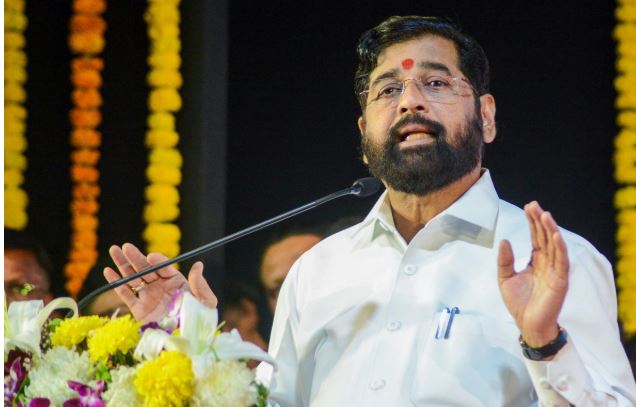 बीएमसी चुनाव के नतीजे आने के बाद शुरू हुआ खेल, नवनिर्वाचित पार्षदों को एकनाथ शिंदे ने होटल में ठहराया