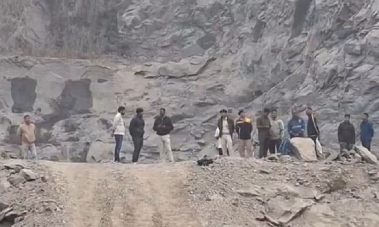 ओडिशा के ढेंकनाल में पत्थर खदान में धमाका: कई मजदूरों के फंसे होने की सूचना, राहत-बचाव कार्य जारी