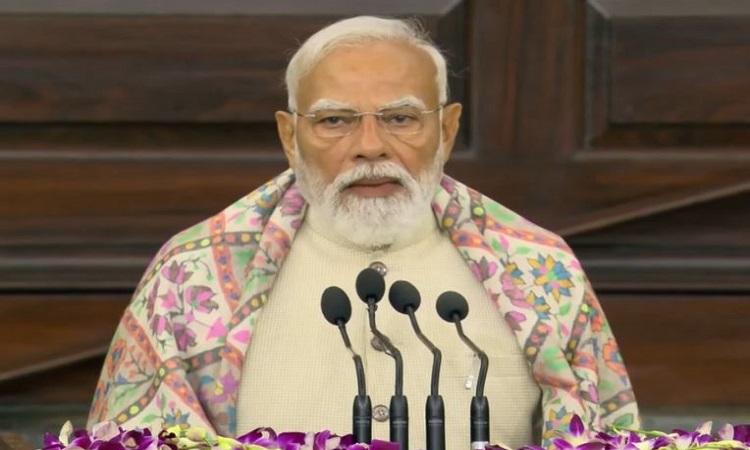 लोक कल्याण की भावना से हर व्यक्ति के लिए बिना किसी भेदभाव के हम कर रहे हैं काम: पीएम मोदी