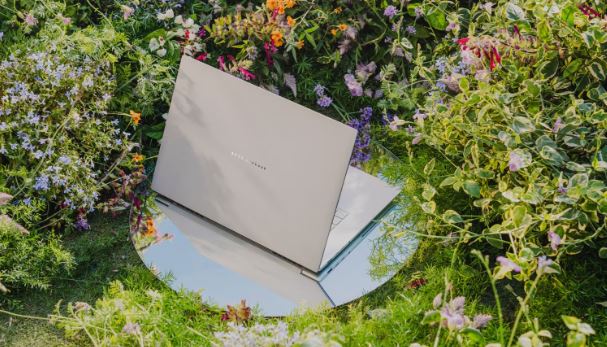 ASUS laptops new range : ASUS ने लॉन्च की लैपटॉप्स की नई रेंज ,  AI फीचर्स के साथ मिलेगी कमाल की बैटरी लाइफ