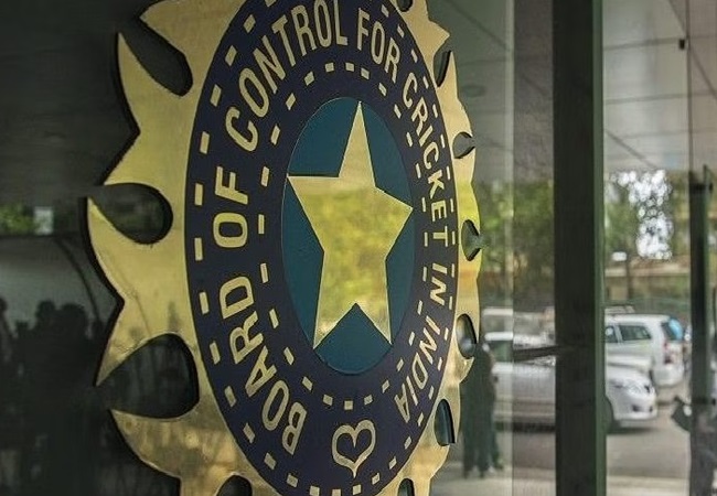 BCCI Contracts Announced : रोहित-कोहली A+ से B ग्रेड में पहुंचे, टॉप कटैगरी में सिर्फ ये तीन खिलाड़ी, देखें- बीसीसीआई कॉन्ट्रैक्ट की लिस्ट