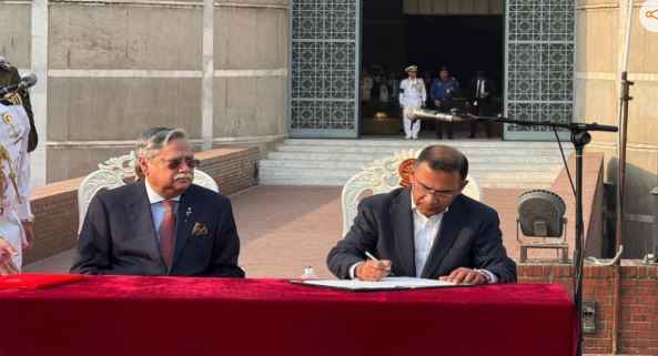 Bangladesh swearing-in ceremony :  बांग्लादेश के 11वें प्रधानमंत्री बने तारिक रहमान ,  मंत्रिमंडल में एक हिंदू चेहरा