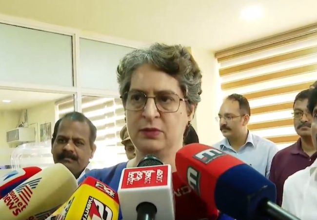 'एपस्टीन फाइल्स पर सरकार को लगता है कि उनकी जनता प्रति कोई नैतिक जवाबदेही नहीं...' प्रियंका गांधी ने केंद्र पर साधा निशाना