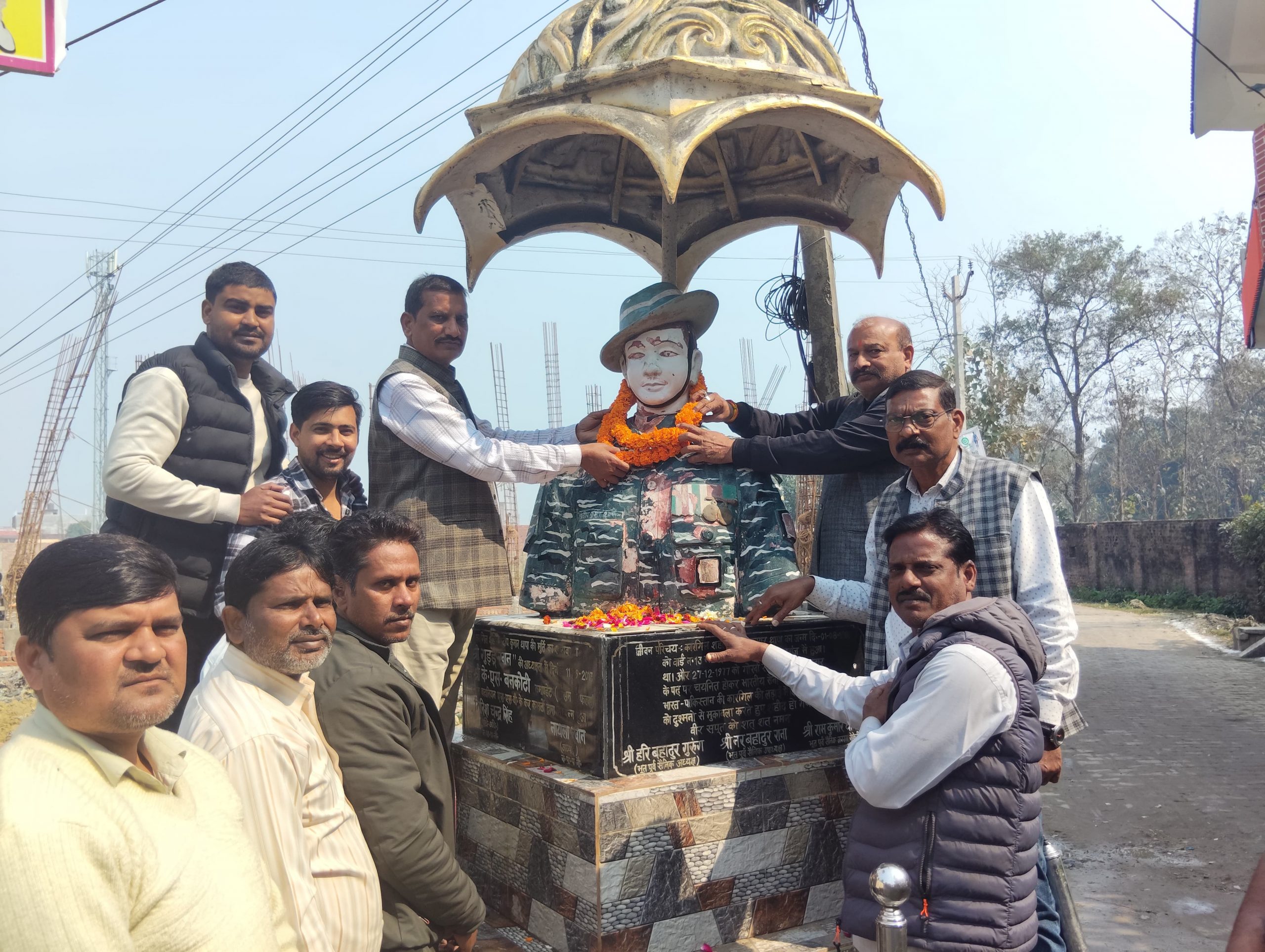 नौतनवा में पुलवामा शहीदों को नमन, अध्यक्ष बृजेश मणि त्रिपाठी ने दी श्रद्धांजलि