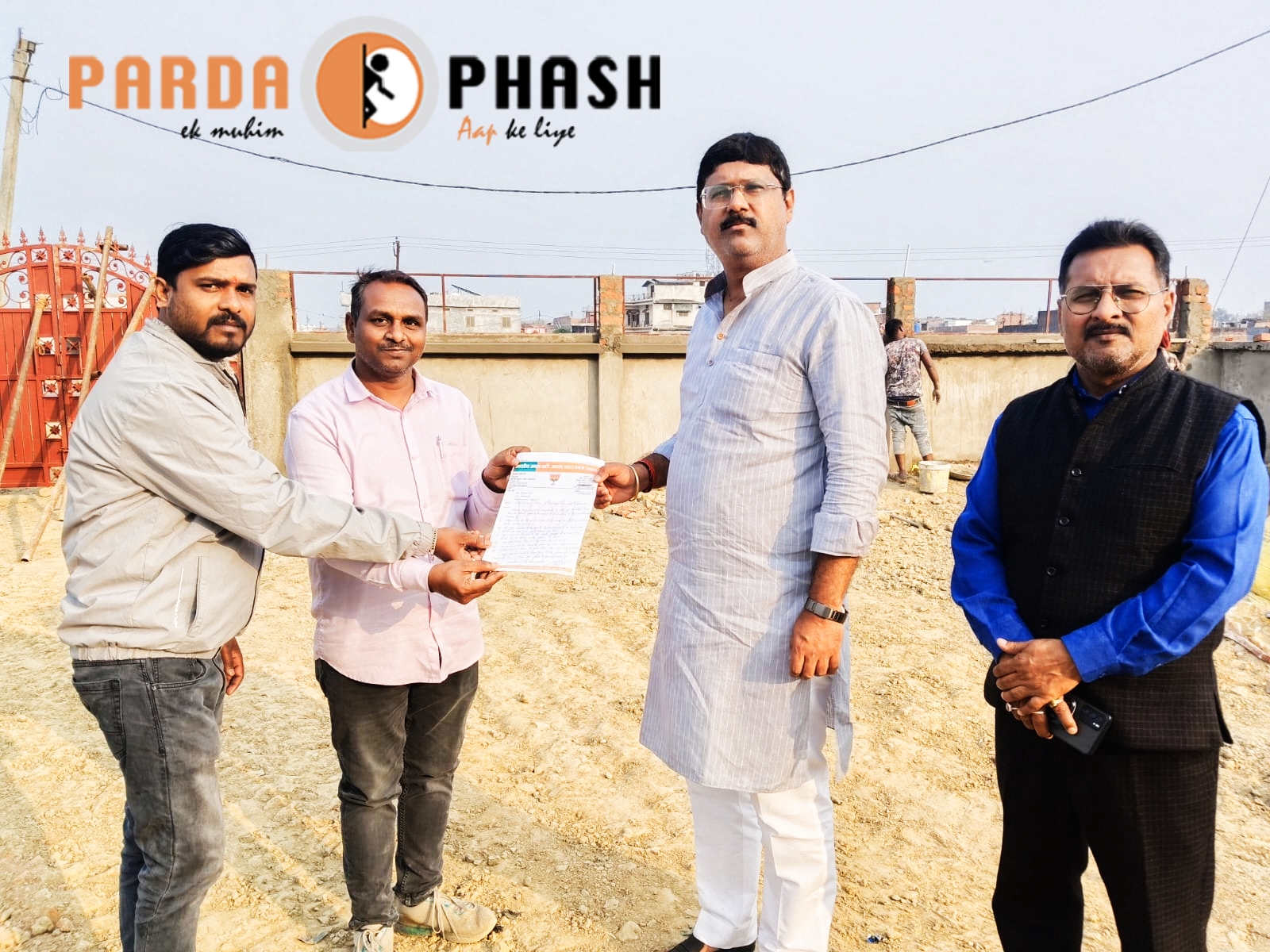 नौतनवा:वार्ड विकास को रफ्तार देने हेतु चंदन चौधरी के नेतृत्व में प्रतिनिधि मंडल ने विधायक से की मुलाकात