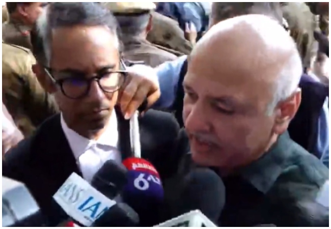 दिल्ली शराब घोटाले में केजरीवाल समेत सभी आरोपी बरी, मनीष सिसोदिया बोले- सत्य की फिर से जीत हुई