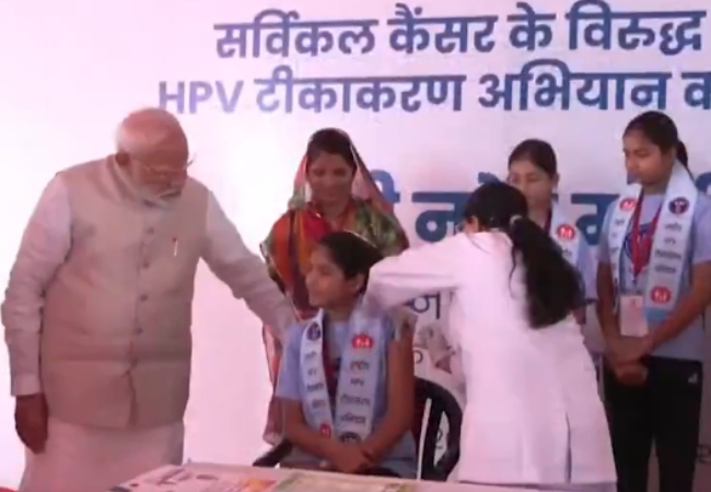 PM नरेंद्र मोदी ने अजमेर से की मुफ्त HPV वैक्सीनेशन के देशव्यापी अभियान की शुरुआत, जानें- क्यों लगवाना है जरूरी