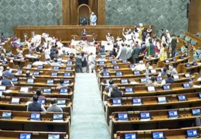 लोकसभा में उठा कोडीन कफ सिरप से मौतों का मुद्दा,जोरदार हंगामा, कार्यवाही 12 बजे तक स्थगित