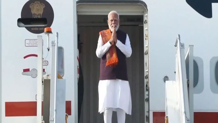 PM Modi Malaysia Visit : आज से दो दिनों के मलेशिया दौरे पर पीएम मोदी , हो सकती हैं कई बड़ी डील